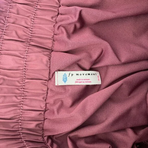 FP Movement Women's Get Your Flirt On Shorts Size MEDIUM Rose Clove Color NWT - Picture 3 of 12